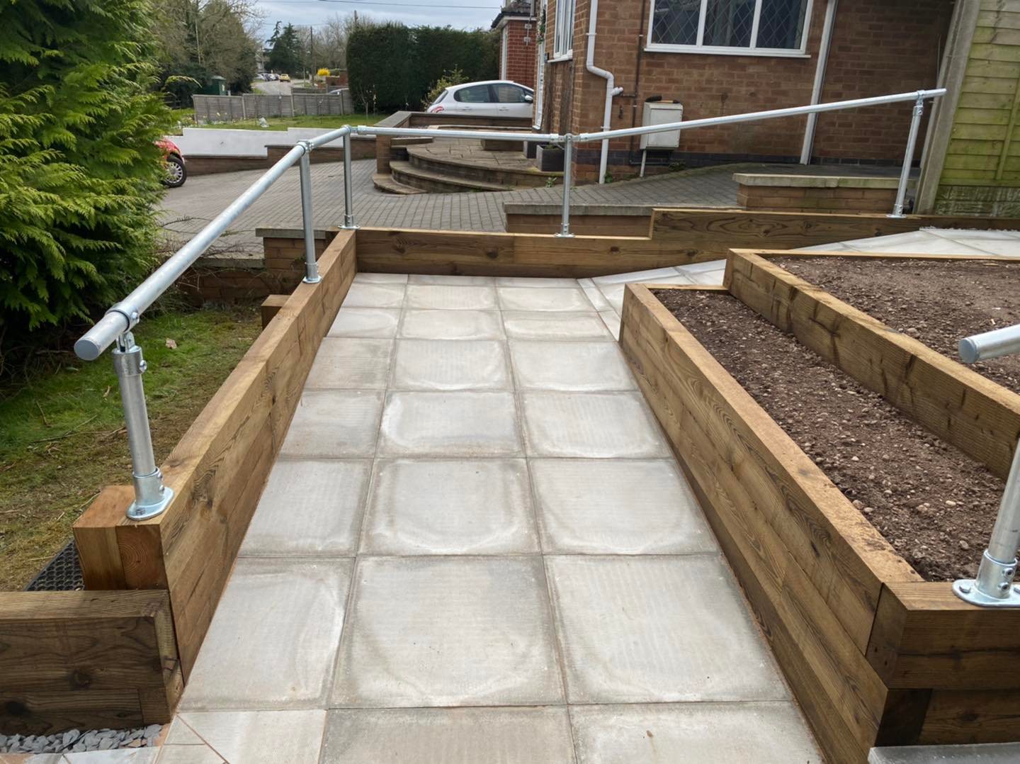New ramp and railing installed for an elderly home owner in Solihul
